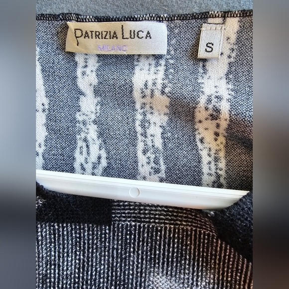 MIX AND MATCH 5/25$ Patrizia Luca Long Sleeve Pattern Top - Picture 4 of 5